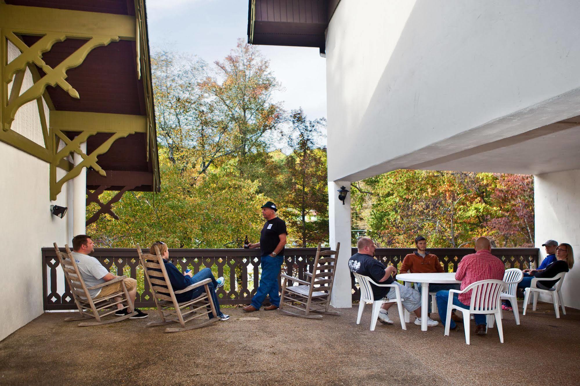 Helendorf River Inn, Suites & Conference Center Extérieur photo