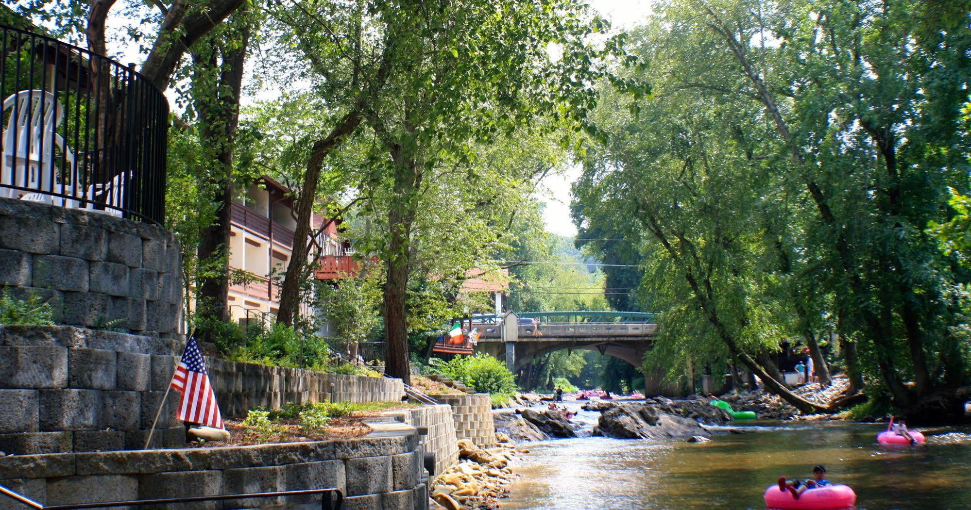 Helendorf River Inn, Suites & Conference Center Extérieur photo